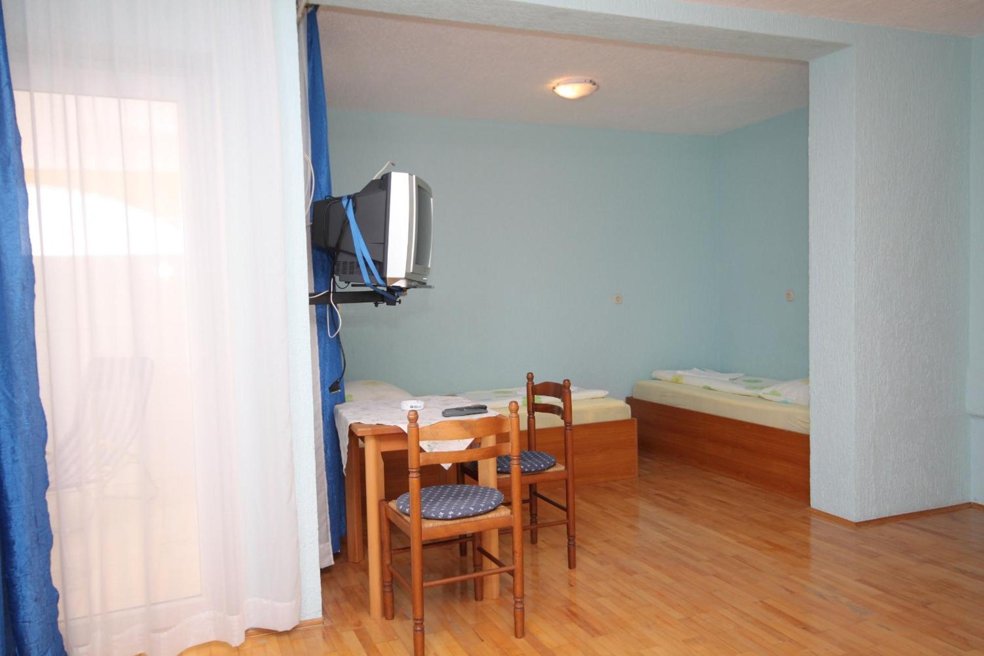 Rooms With A Swimming Pool Peroj, Fazana - 2235 Pokoj fotografie