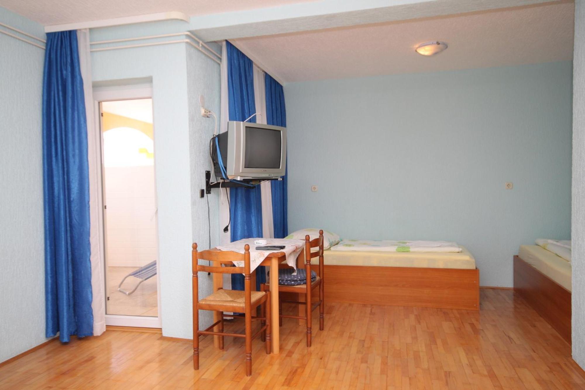 Rooms With A Swimming Pool Peroj, Fazana - 2235 Pokoj fotografie