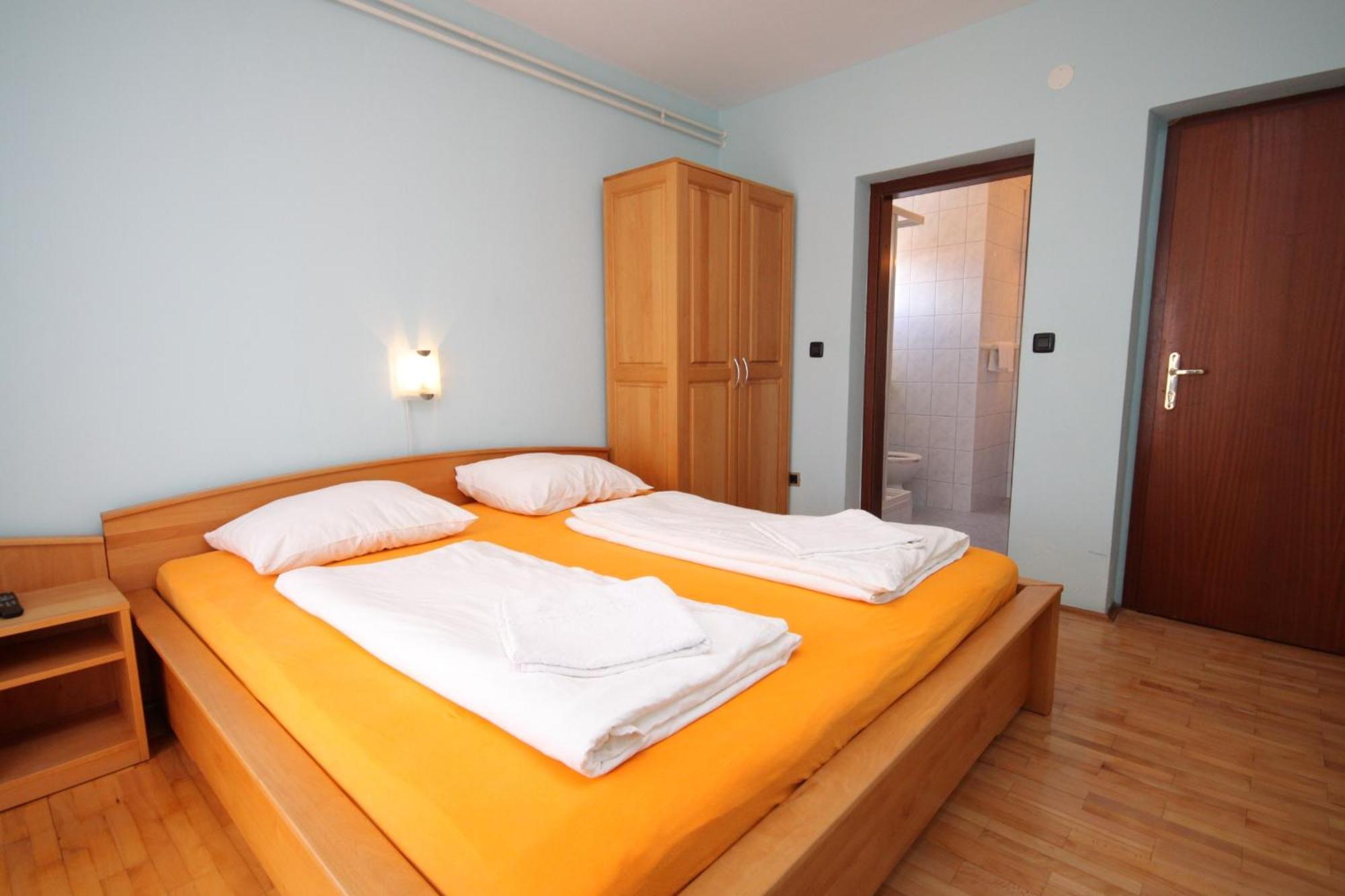 Rooms With A Swimming Pool Peroj, Fazana - 2235 Pokoj fotografie