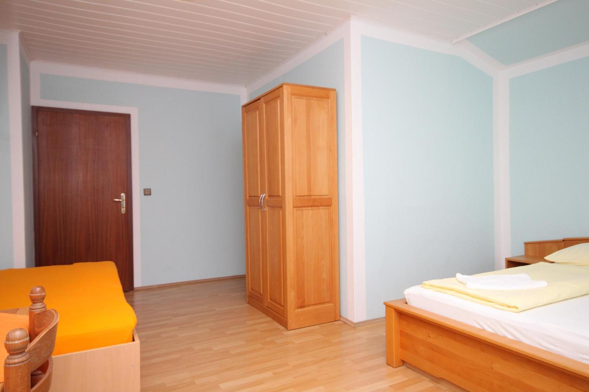 Rooms With A Swimming Pool Peroj, Fazana - 2235 Pokoj fotografie