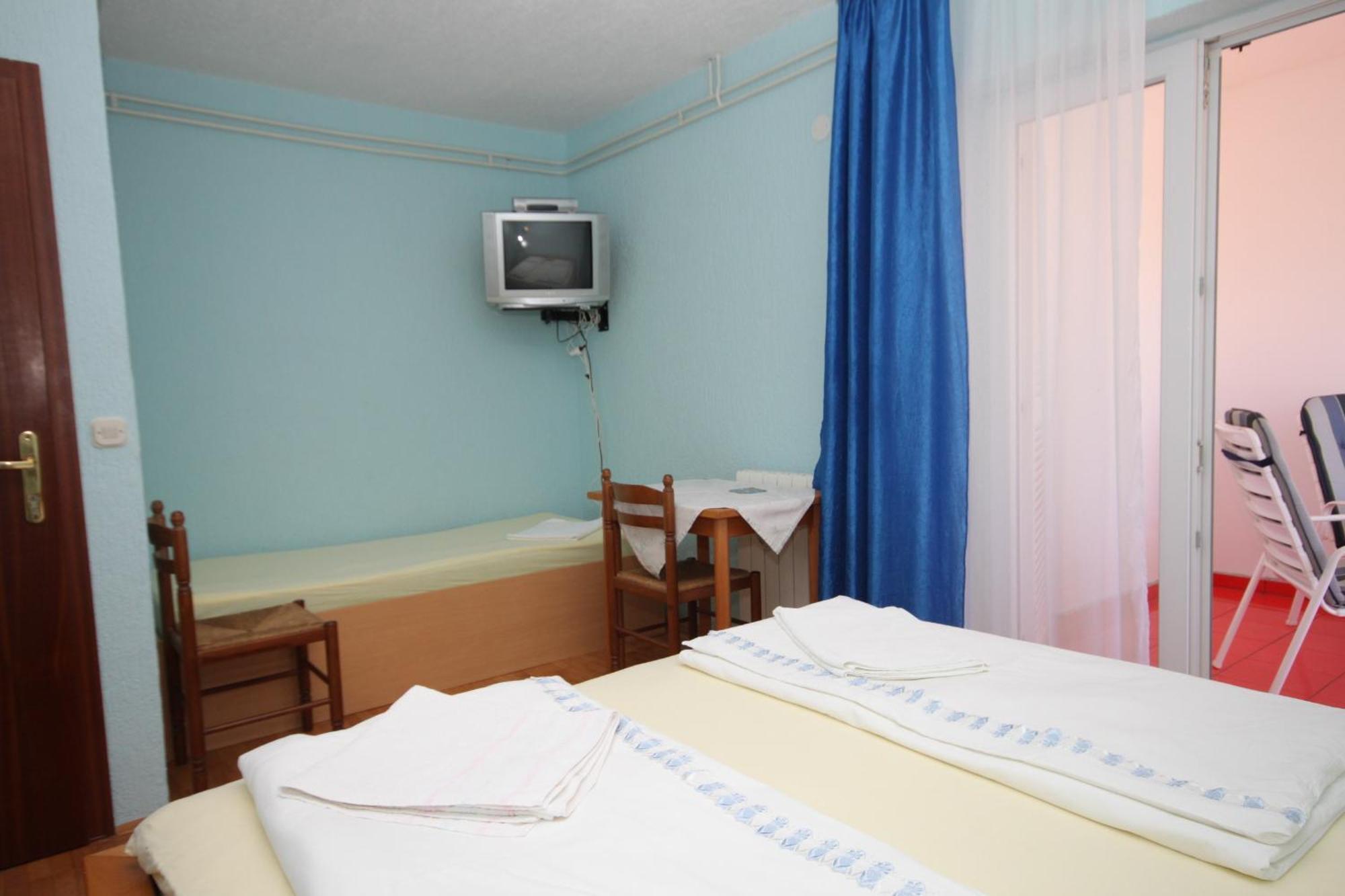 Rooms With A Swimming Pool Peroj, Fazana - 2235 Pokoj fotografie